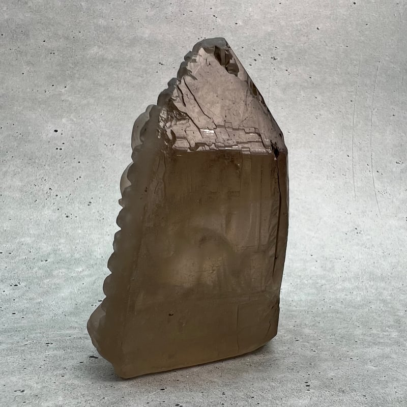 ガウリシャンカール産ガネーシャカービング ガウリシャンカール産】天然ヒマラヤスモーキークォーツ 