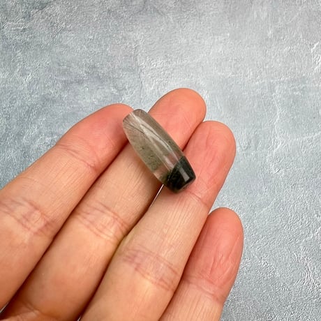 【ガネッシュヒマール産】アクチノライト&クローライトイン天然ヒマラヤ水晶 樽型ビーズ⑭/Ganesh Himal Actinolite&Chlorite in barrel beads