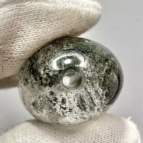 【ガネッシュヒマール産】クローライトイン天然ヒマラヤ水晶オーバルビーズ/Ganesh Himal Chlorite in Himalayan Quartz