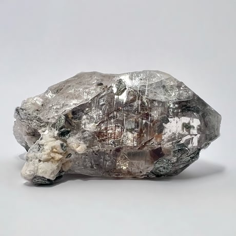 【ガネッシュヒマール産】バイオタイト&フックサイト入り天然ヒマラヤ水晶 /Ganesh Himal Biotite&Fuchsite in Himalayan Quartz