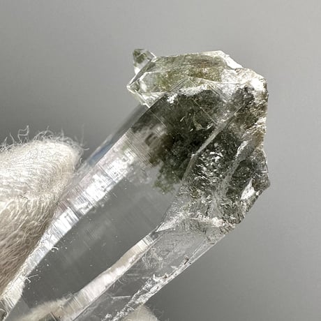 【ガネッシュヒマール産】クローライトイン天然ヒマラヤ水晶ミニポイント/Ganesh Himal Chlorite in Himalayan Quartz Mini Point