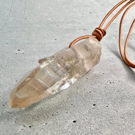 【ガネッシュヒマール産】天然ヒマラヤ水晶ペンダント②/GaneshHimal Natural Himalayan Quartz Pendant