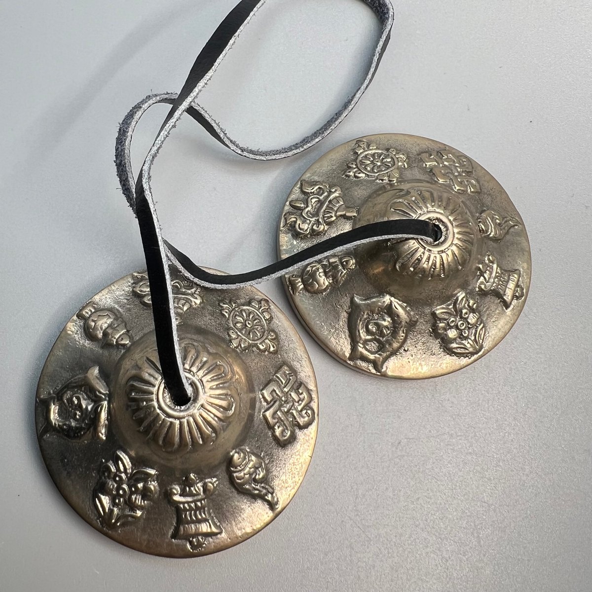 ティンシャ】アスタマンガル(約6cm)/Tingsha Ashtamangala🇳🇵made