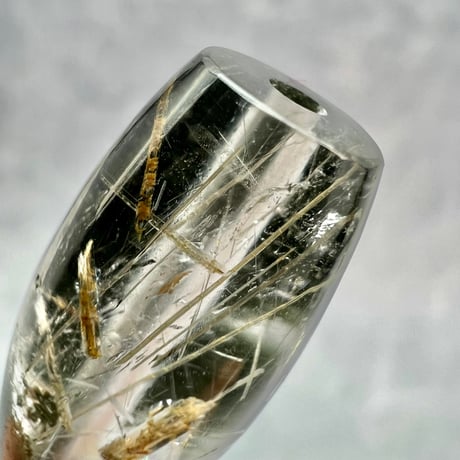 【ガネッシュヒマール産】アクチノライト&クローライトイン天然ヒマラヤ水晶 樽型ビーズ/Ganesh Himal Actinolite&Chlorite in Barrel Beads