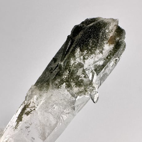 【ガネッシュヒマール産】クローライトイン天然ヒマラヤ水晶ミニポイント"D"/Ganesh Himal Chlorite in Himalayan Quartz Point