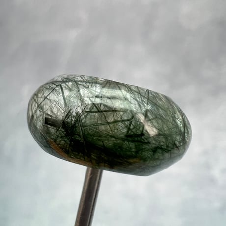 【ガネッシュヒマール産】アクチノライトイン天然ヒマラヤ水晶 タイヤ型ビーズ①/Ganesh Himal Actinolite in Himalayan Quartz Tire beads