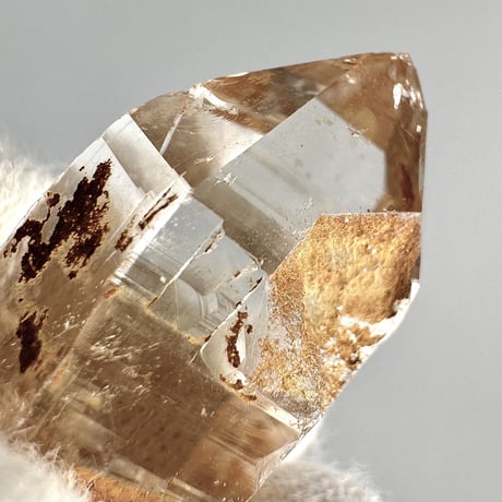 【ガネッシュヒマール産】リモナイトイン天然ヒマラヤ水晶ミニポイント⑥/Ganesh Himal Limonite in Himalayan Quartz Mini Point