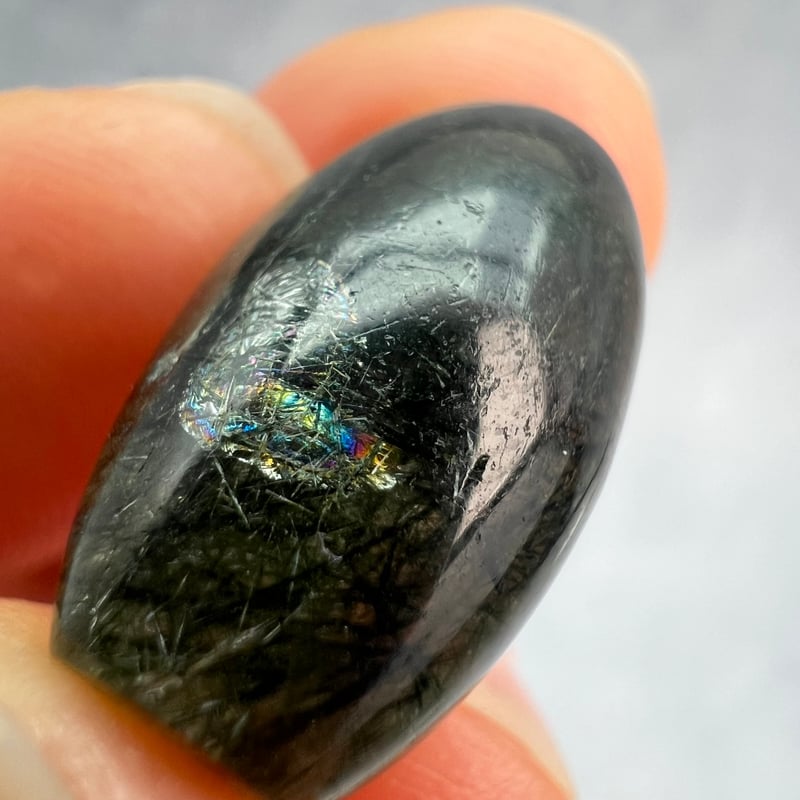 ガネッシュヒマール産】アクチノライトイン天然ヒマラヤ水晶 樽型