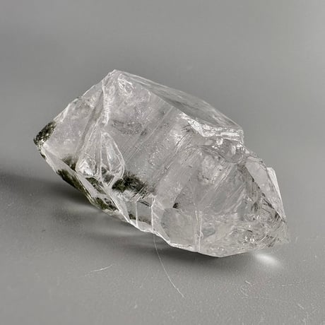 【ガネッシュヒマール産】クローライトイン天然ヒマラヤ水晶ミニポイント"RR" Ganesh Himal Chlorite in Himalayan Quartz Mini Point