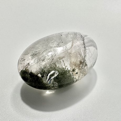 【ガネッシュヒマール産】クローライトイン天然ヒマラヤ水晶オーバルビーズ/Ganesh Himal Chlorite in Himalayan Quartz