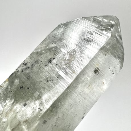 マナスル産クローライトインヒマラヤ水晶ポイント/Manaslu Chlorite in Himalayan Quartz Point
