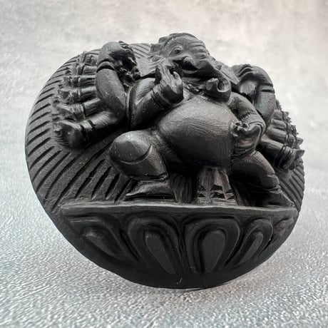 【Himalayan Saligram/Ammonite 】"Ganesha" Statue/ヒマラヤ サリグラム/アンモナイト "ガネーシャ"像
