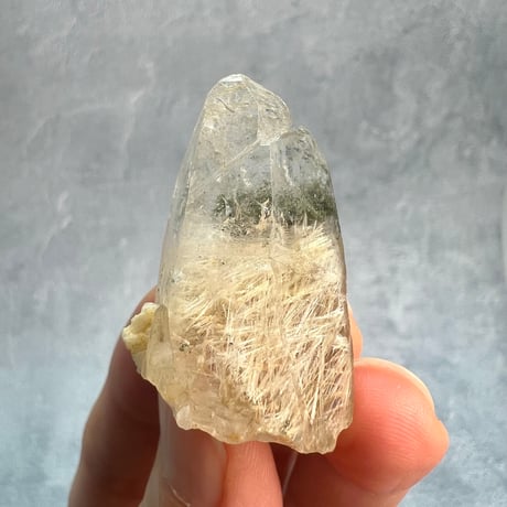 【ガネッシュヒマール産】アクチノライト&クローライトイン天然ヒマラヤ水晶/Ganesh Himal Actinorite&Chlorite in Himalayan Quartz