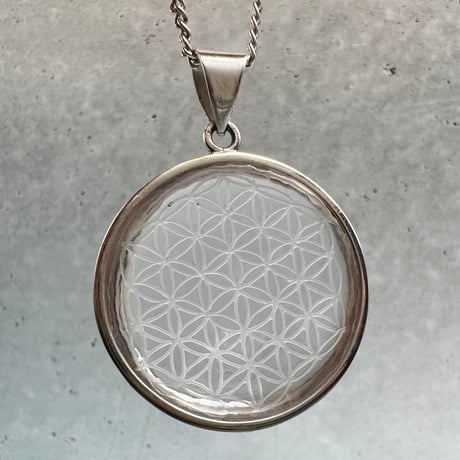 【ガネッシュヒマール産】天然ヒマラヤ水晶 "フラワーオブライフ"ペンダントトップ②-2/Ganesh Himal Himalayan Quartz "Flower of Life"