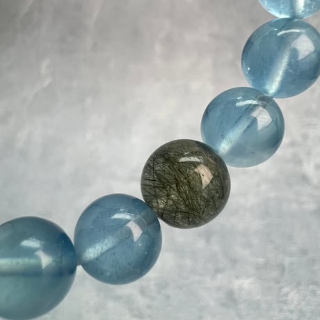【デザインブレスレット】天然アクアマリン×ガネッシュヒマール産天然ヒマラヤ水晶/Aquamarine×Ganeshhimal Actinorite in Himalayan Quartz