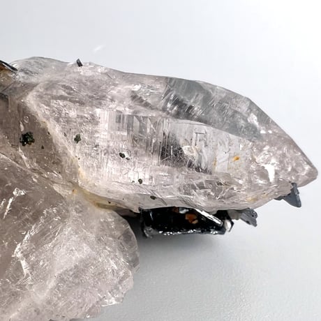 【ガネッシュヒマール産】ヘマタイトイン天然ヒマラヤ水晶/Ganesh Himal hematite in Himalayan Quartz