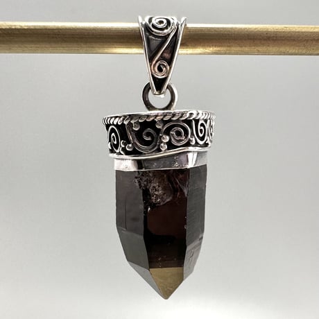 【ガウリシャンカール産】天然ヒマラヤスモーキークォーツ シルバー925ペンダントトップ/GauriShankar Himalayan Smoky Quartz S/V925Pendant Top