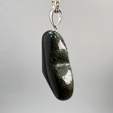 【ガネッシュヒマール産】クローライトイン天然ヒマラヤ水晶"ハート型ペンダントトップ"/Ganesh Himal Chlorite in "Heat Pendant Top"