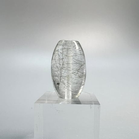 【ガネッシュヒマール産】アクチノライト イン天然ヒマラヤ水晶 樽型ビーズ/Ganesh Himal Actinolite in Himalayan Quartz barrel bead