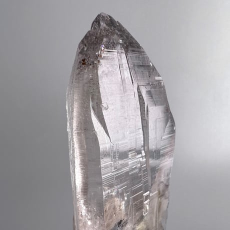 カイラス産天然ヒマラヤ水晶ポイント / Kailash Himalayan Quartz Natural point