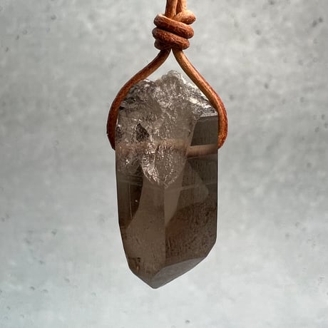 【ガウリシャンカール産】天然ヒマラヤスモーキークォーツペンダントトップ/Gaurishankar HimalayanSmoky pendant top