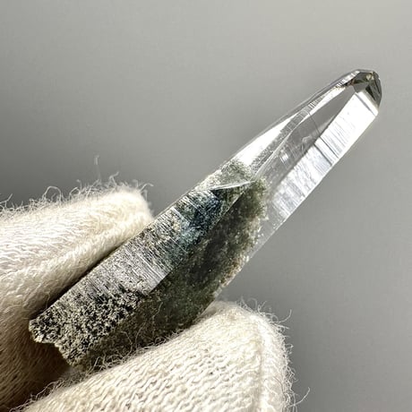 【ガネッシュヒマール産】クローライトイン天然ヒマラヤ水晶ミニポイント/Ganesh Himal Chlorite in Himalayan Quartz Mini Point