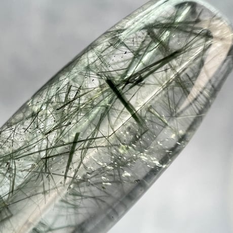 【ガネッシュヒマール産】アクチノライトイン天然ヒマラヤ水晶 樽型ビーズ⑨/Ganesh Himal Actinolite in Himalayan Quartz barrel beads