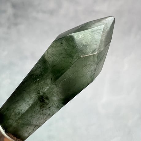 【ガネッシュヒマール産】アクチノライト&クローライト天然ヒマラヤ水晶ペンダントトップ⑦/Ganesh Himal Actinorite in Himalayan Quartz Pendant Top