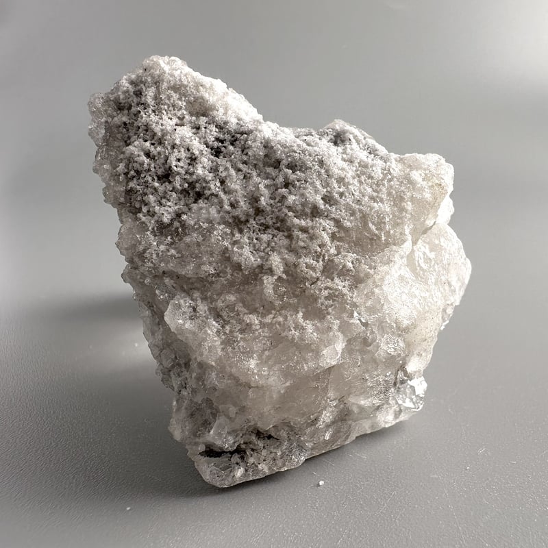 ガネッシュヒマール産リモナイトインヒマラヤ水晶 ポイント 