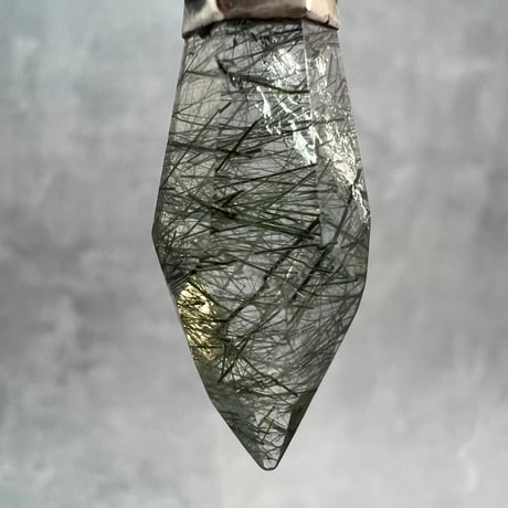 【ガネッシュヒマール産】アクチノライトイン天然ヒマラヤ水晶ペンダントトップ④/Ganesh Himal Actinorite in Himalayan Quartz Pendant Top