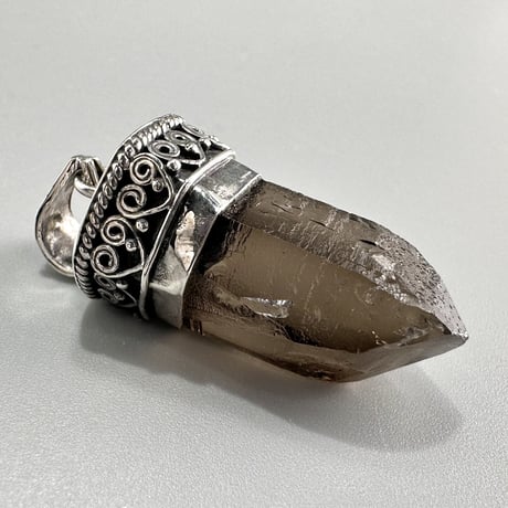 【ガウリシャンカール産】天然ヒマラヤスモーキークォーツ シルバー925ペンダントトップ/GauriShankar Himalayan Smoky Quartz S/V925Pendant Top