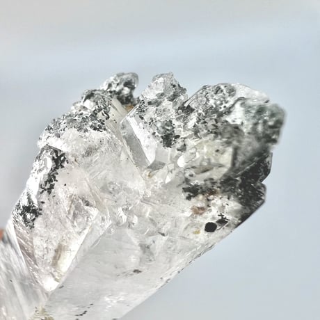 【マナスル産】クローライトイン天然ヒマラヤ水晶ポイント/Manaslu Chlorite in Himalayan Quartz Point