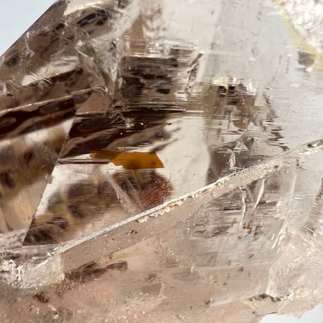 【ガネッシュヒマール産】バイオタイトイン天然ヒマラヤ水晶/Ganesh Himal Himalayan Quartz
