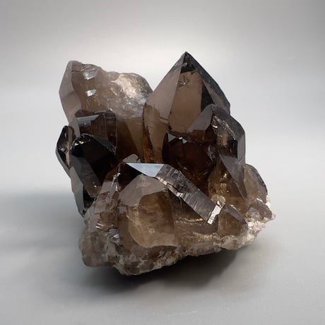 【ガウリシャンカール産】天然ヒマラヤスモーキークォーツクラスター GauriShankar Himalayan Smoky Quartz Cluster