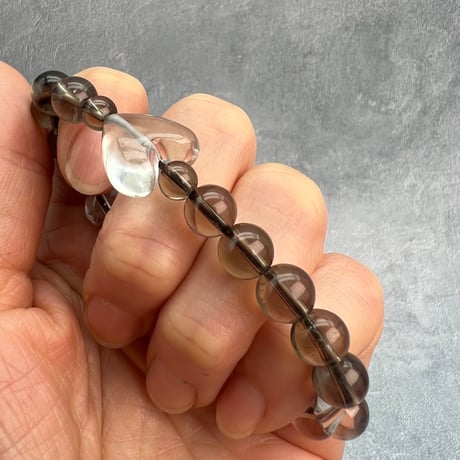 【ガウリシャンカール産】天然ヒマラヤスモーキークォーツ"ハート"デザインブレスレット①/GauriShankar Himalayan Smoky Quartz "Heart" Bracelet