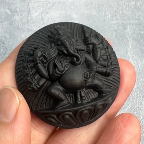 【Himalayan Saligram/Ammonite 】"Ganesha" Statue/ヒマラヤ サリグラム/アンモナイト "ガネーシャ"像