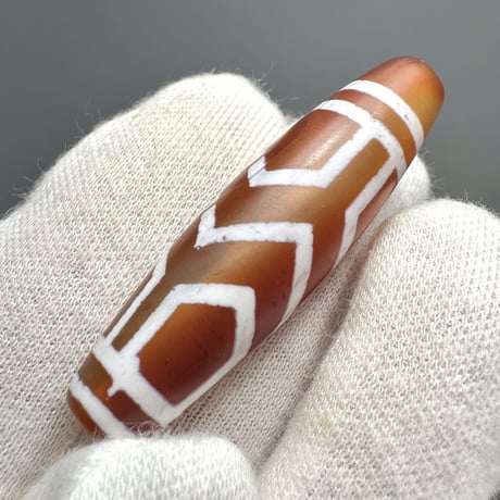 天珠 （めのう）/ カーネリアン ② Dzi Beads Carnelian