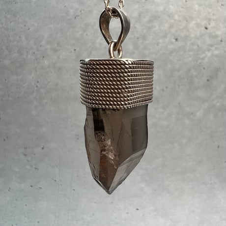 【ガウリシャンカール産】天然ヒマラヤスモーキークォーツ シルバー925ペンダントトップ/GauriShankar Himalayan Smoky Quartz S/V925Pendant Top