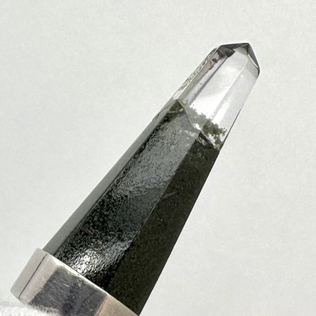 【ガネッシュヒマール産】天然クローライトインヒマラヤ水晶ペンダントトップ/Ganesh Himal Chlorite in Himalayan Quartz Pendant Top
