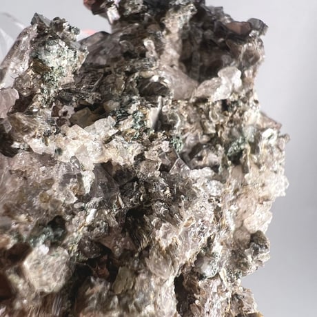 【ガネッシュヒマール産】天然ヒマラヤ水晶 (雲母付き)/Ganesh Himal Himalayan Quartz white Mica Cluster