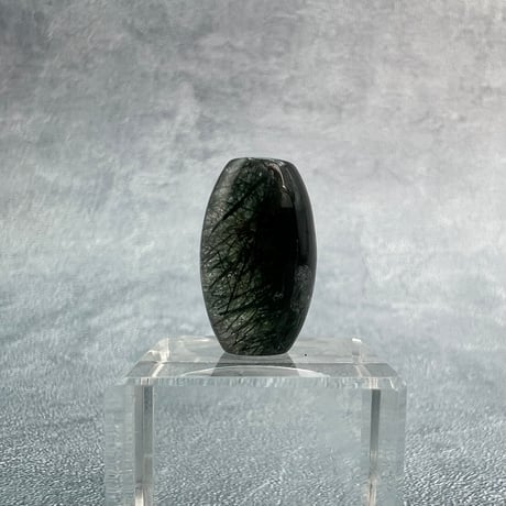 【ガネッシュヒマール産】アクチノライトイン天然ヒマラヤ水晶 樽型ビーズ⑳/Ganesh Himal Actinolite in Himalayan Quartz barrel beads