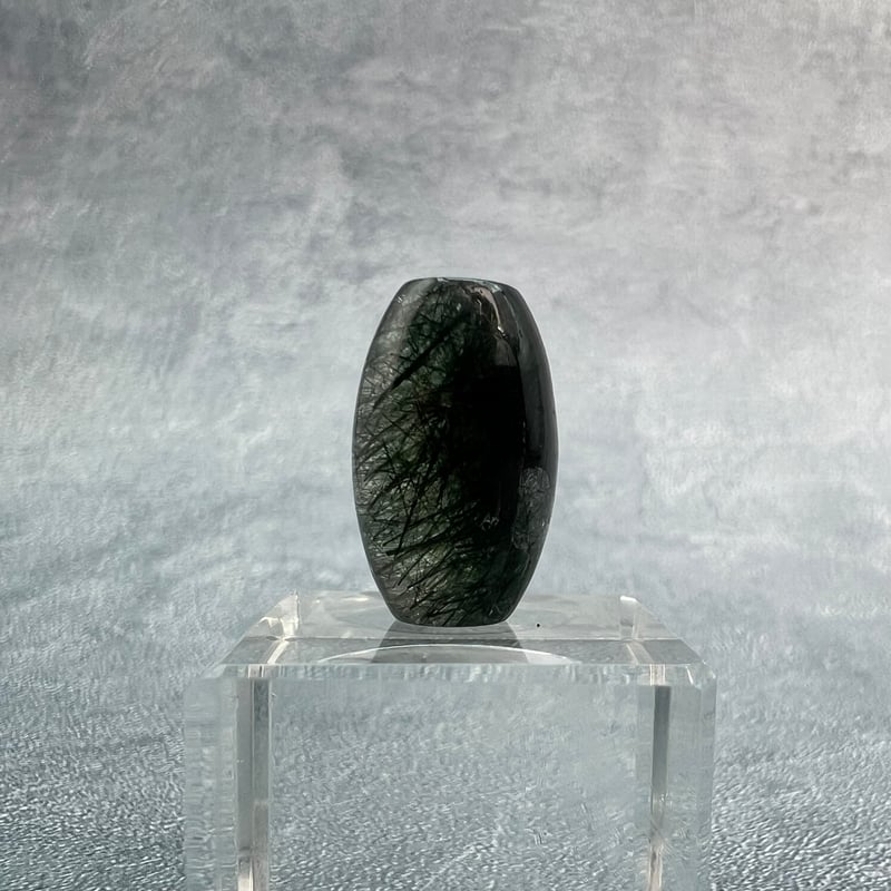 ガネッシュヒマール産】アクチノライトイン天然ヒマラヤ水晶 樽型