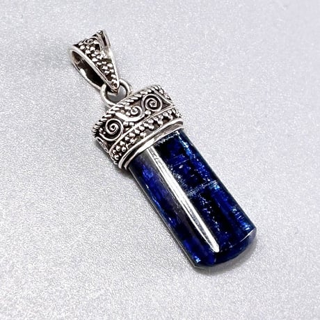 ネパール産ヒマラヤカイヤナイトS/V925ペンダントトップ ③ NEPAL Himalayan Kyanite Pendant Top