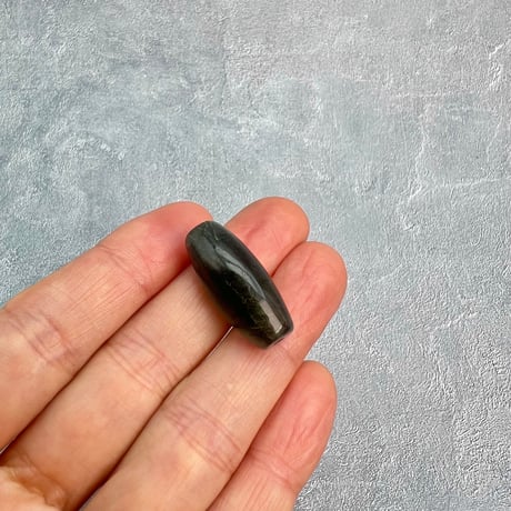 【ガネッシュヒマール産】アクチノライトイン天然ヒマラヤ水晶 樽型ビーズ/Ganesh Himal Actinolite in Himalayan Quartz barrel beads