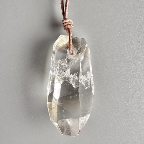 【ガネッシュヒマール産】リモナイトイン天然ヒマラヤ水晶ペンダント/GaneshHimal Limonite in Natural Pendant