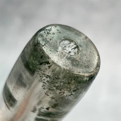 【ガネッシュヒマール産】クローライトイン天然ヒマラヤ水晶 樽型ビーズ⑬/Ganesh Himal Chlorite in Himalayan Quartz barrel beads