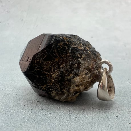 【ガウリシャンカール産】天然ヒマラヤスモーキークォーツ バチカン付きペンダントトップ/Gaurishankar HimalayanSmoky Silver925 pendant top