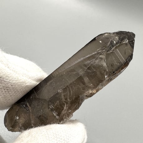 ガウリシャンカール産天然ヒマラヤスモーキークォーツポイント/GauriShankar Himalayan Smoky Quartz