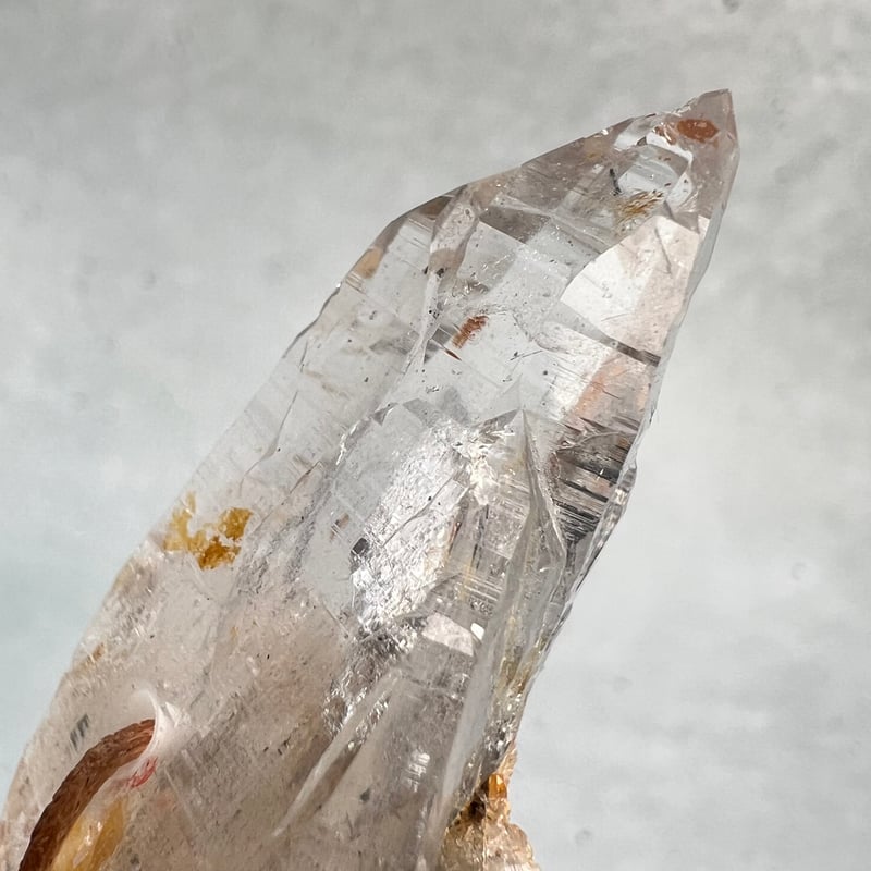 ガネッシュヒマール産】リモナイトイン天然ヒマラヤ水晶ペンダント①