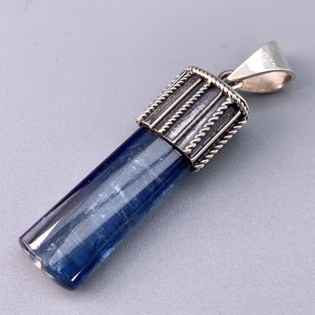 🗻  ネパール産ヒマラヤカイヤナイトS/V925ペンダントトップB-5️⃣/NEPAL Himalayan Kyanite Pendant Top